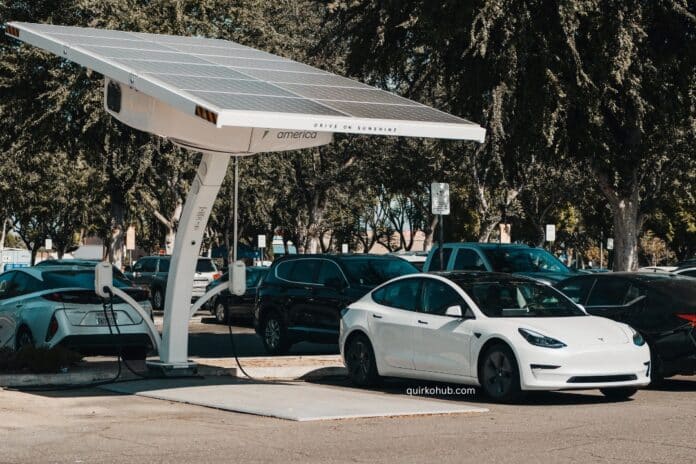 Why Luxury Electric Vehicles Are an Ideal Investment for Urban Driving