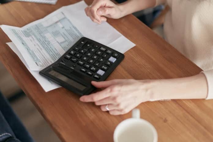 How Accounting Solutions Can Save Your Business Time and Money