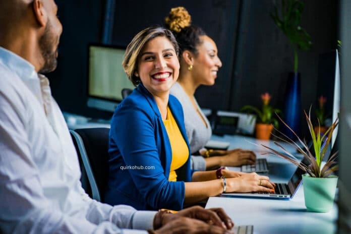 How Virtual Receptionists Are Redefining Customer Service in the Digital Age